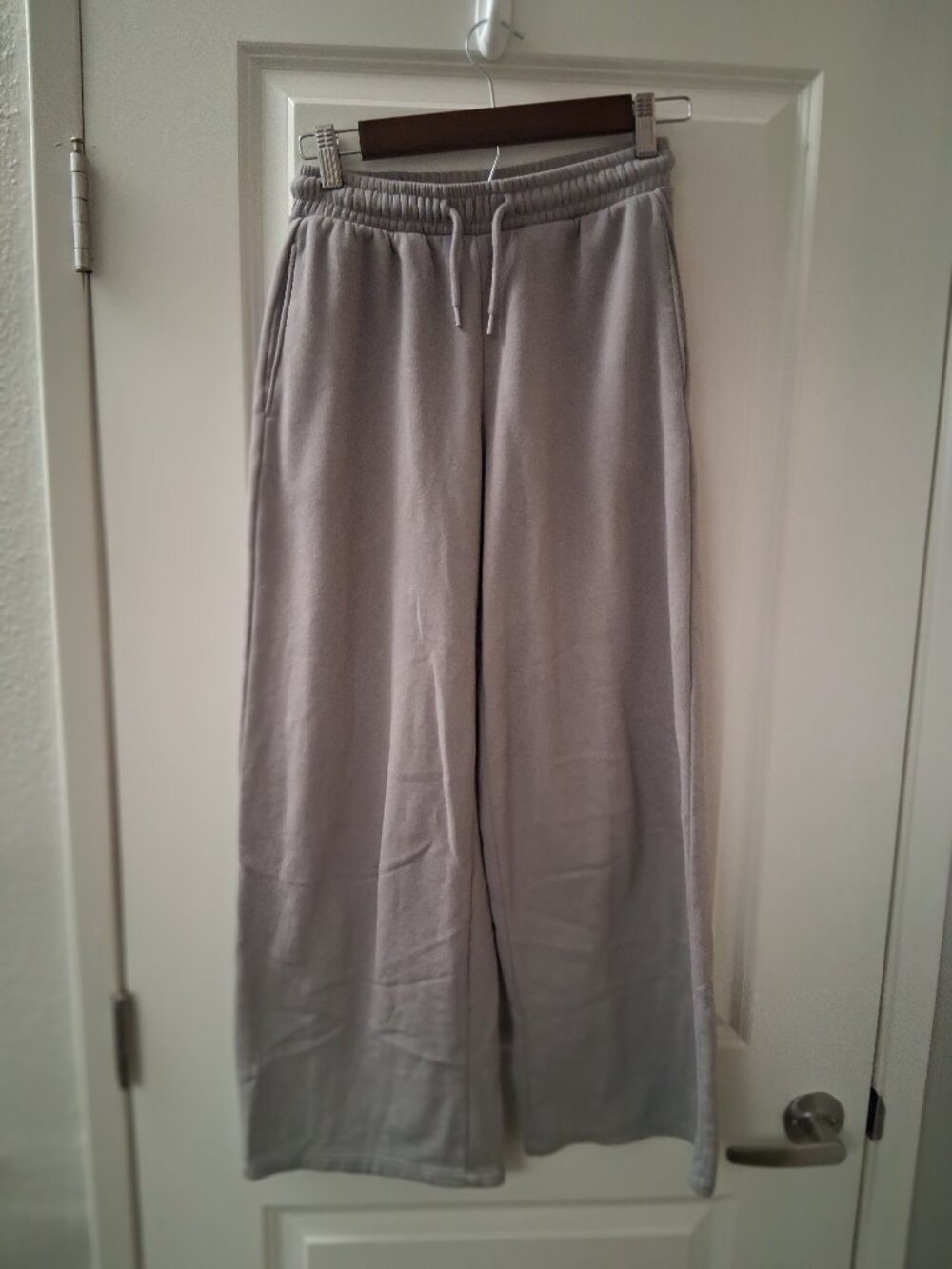 Divided H&M Women's Wide Leg Gray Sweatpants XS